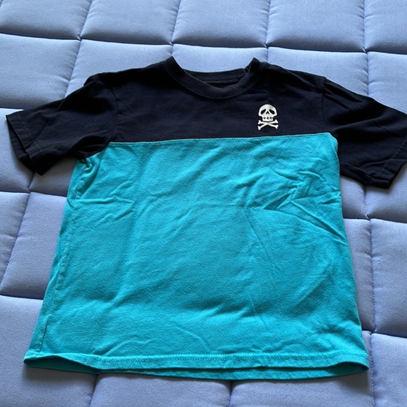 Bundle of 3 quality brand boy’s tee shirts - size 5/6, 6 and 6/7. Pre-loved. - Picture 4 of 4